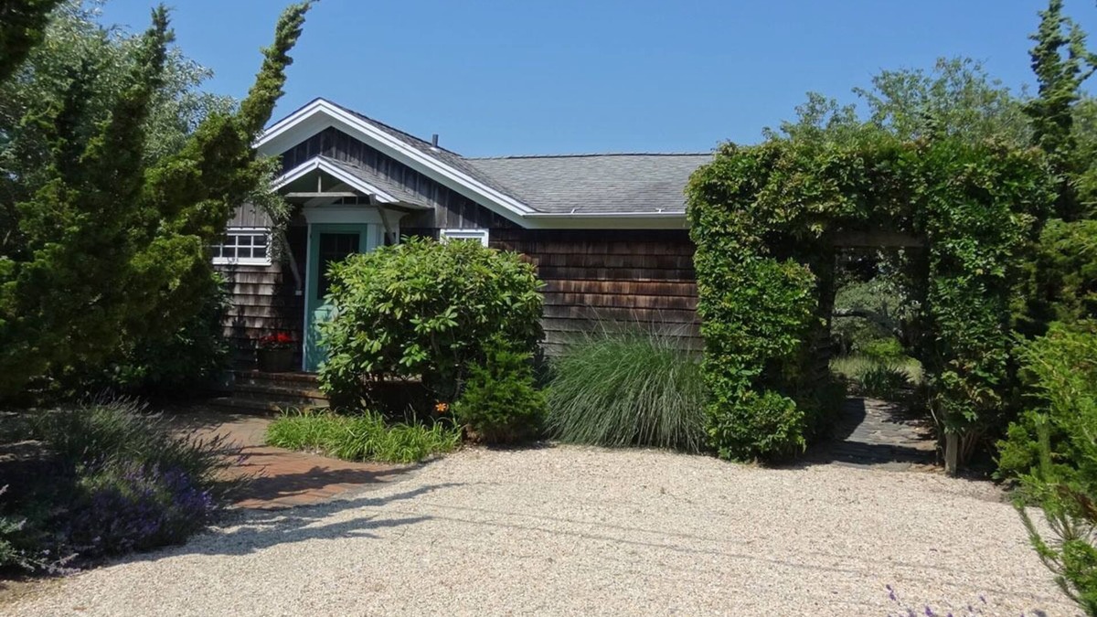 Amagansett Dunes House | Quintessential beach house - 250 steps from the Atlantic Ocean