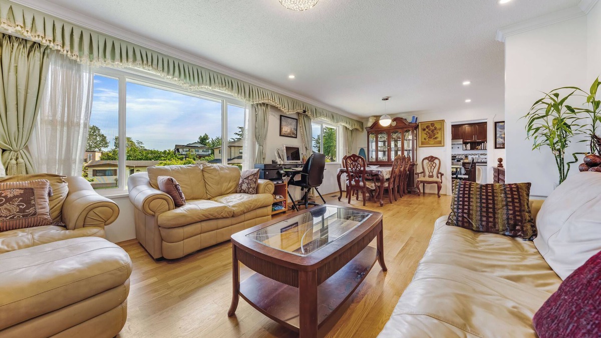 Richmond House | Quite House near Vancouver Airport