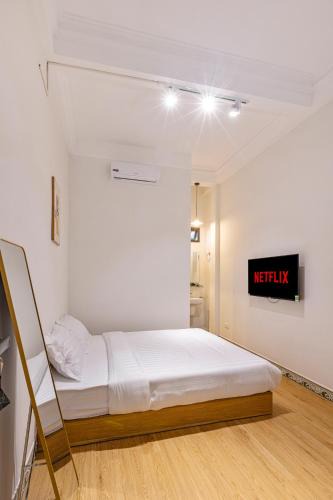 Hang Bo House | Quite Room In Old Quarter with Netflix and Free Laundry 4thFloor