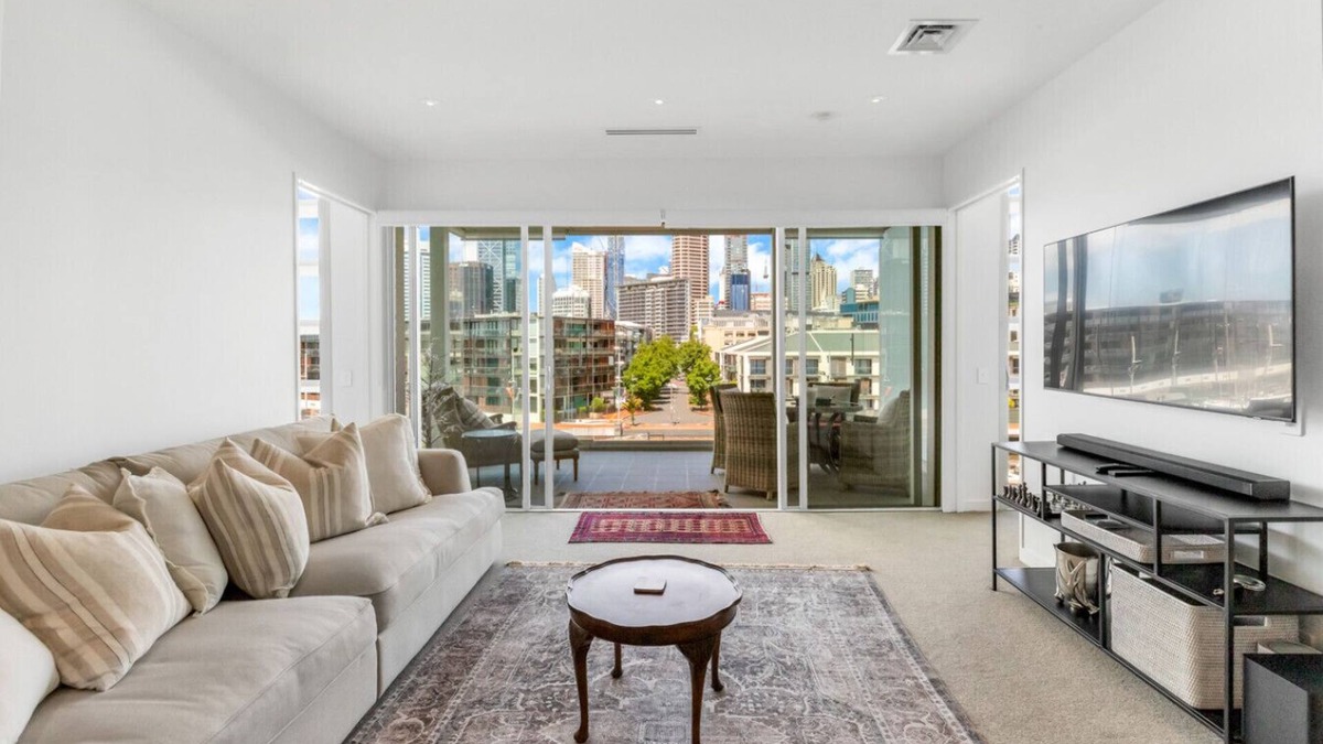 Auckland Central Business District Apartment | QV Viaduct Sub Penthouse (1152)