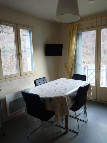 Bareges Apartment | Résidence Balcons De Bareges - Appartement avec balcon et parking MAE-8344