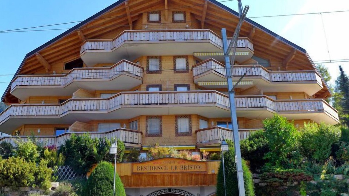 Villars-sur-Ollon Apartment | Résidence Bristol 4 by Interhome