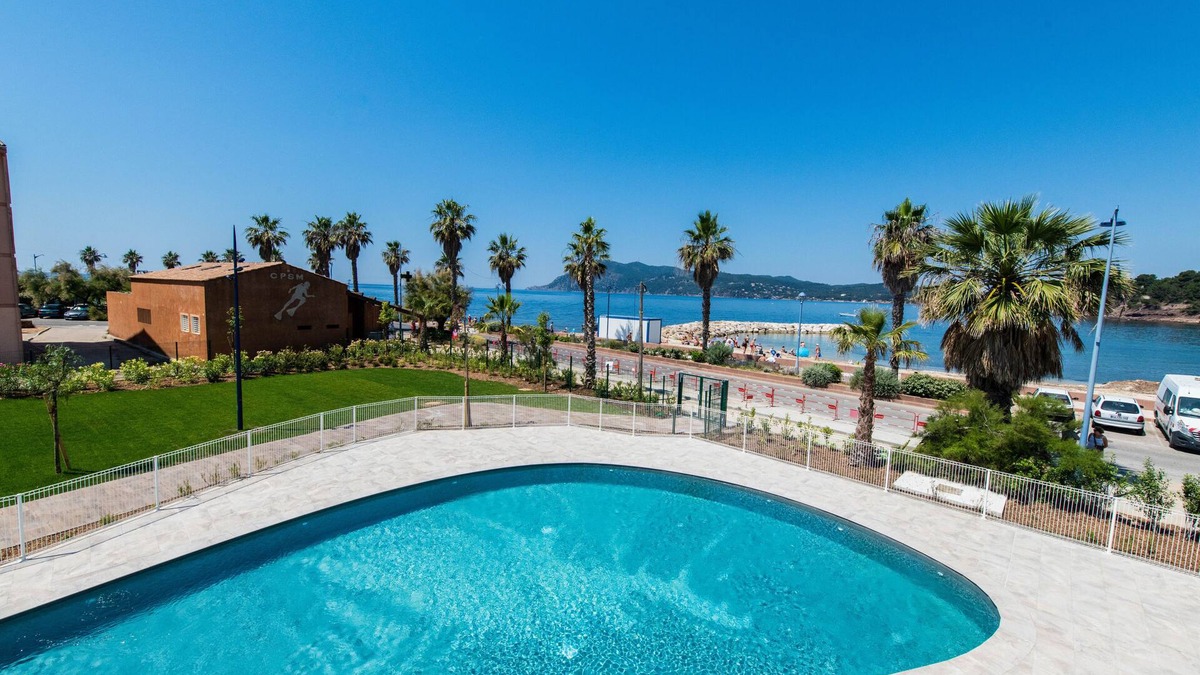 Saint-Mandrier-sur-Mer Apartment | Résidence Nemea Cap Azur