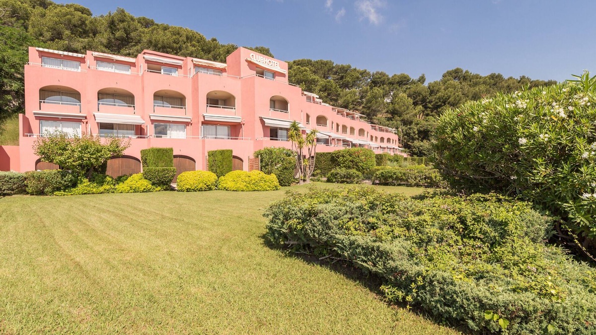 Saint-Mandrier-sur-Mer House | Résidence Pierre & Vacances Saint-Mandrier Les Jardins de la Côte d'Azur