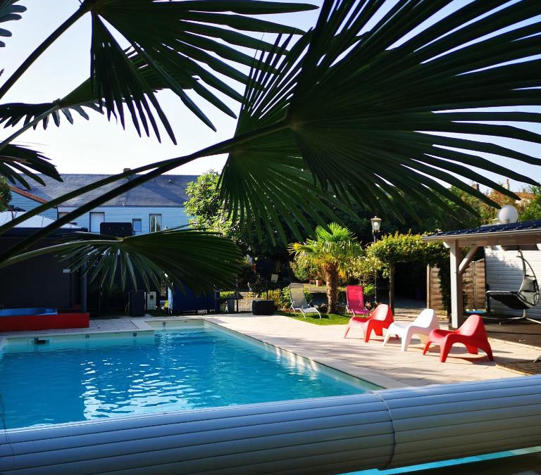 La Roche-sur-Yon Apartment | Résidence Les Alizés 'JACCUZI SAUNA PISCINE en plein centre ville"
