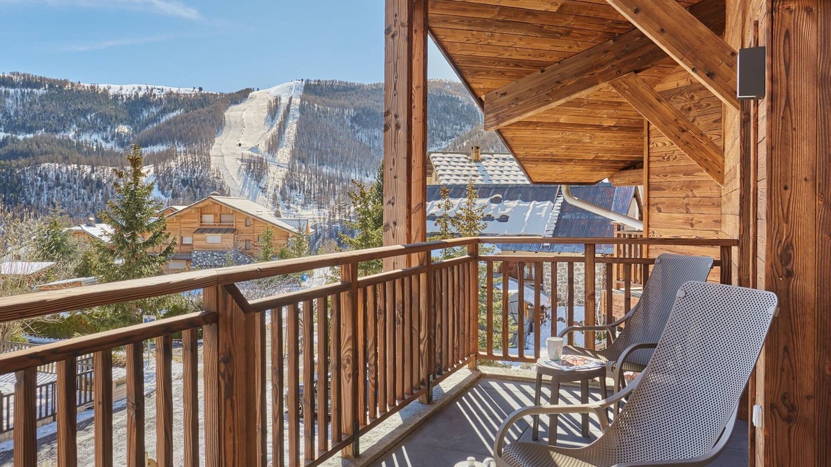 Saint-Etienne-de-Tinee Apartment | Résidence Odalys Le Mont d'Auron by Interhome