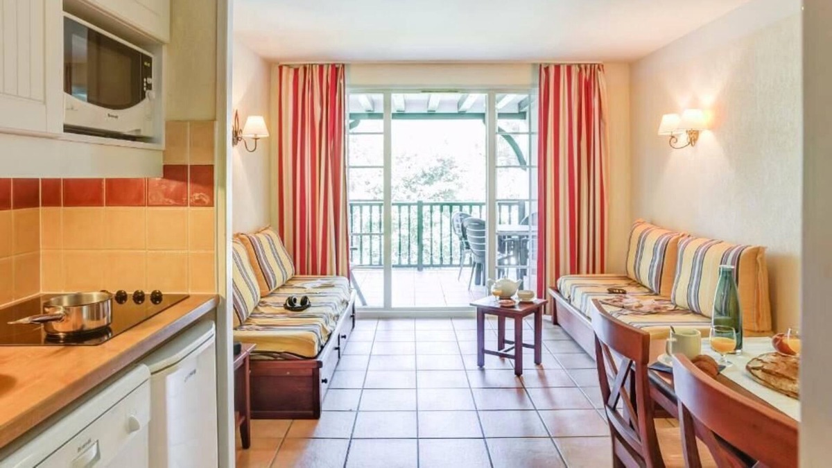 Uhart-Cize Apartment | Résidence Pierre & Vacances Le Parc d'Arradoy*** - Apartment for 4 people - 1 bedroom - Terrace or balcony