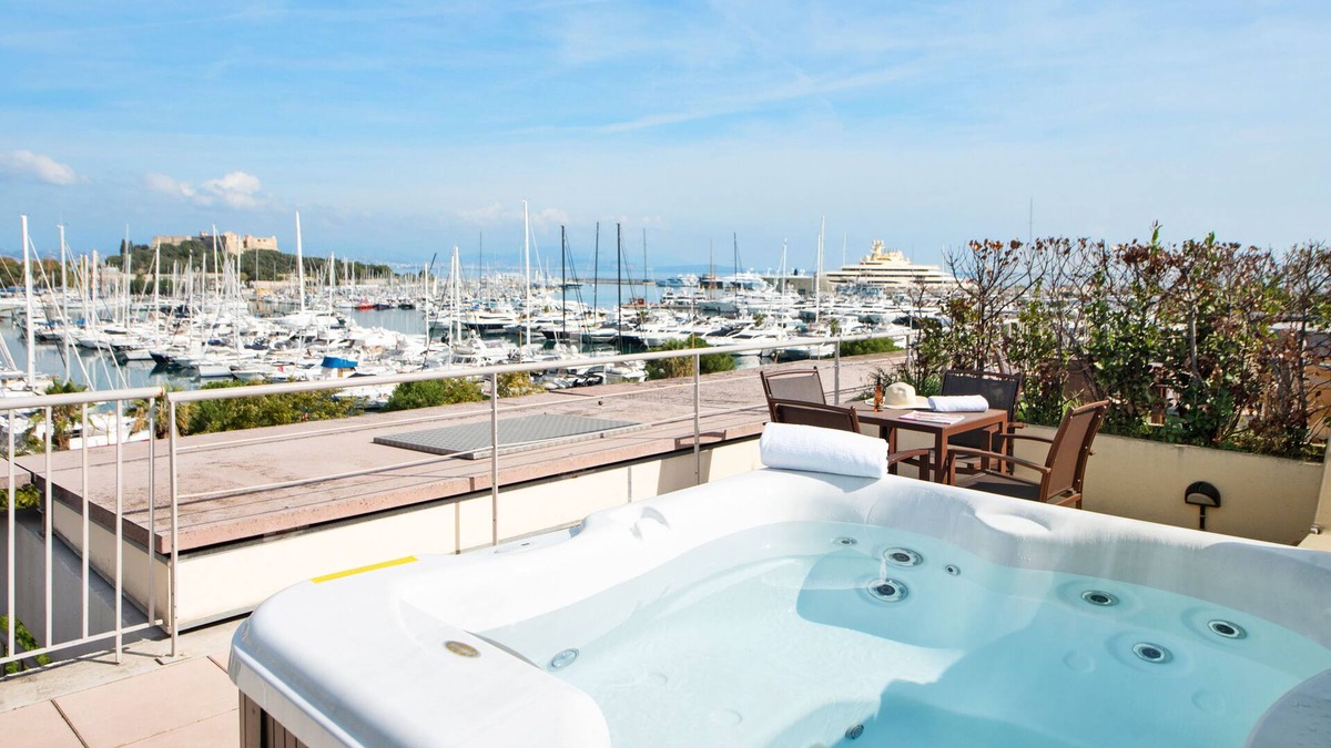 Antibes City Centre House | Résidence Pierre & Vacances Premium Port-Prestige