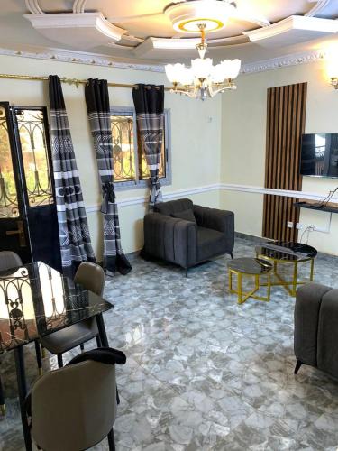 Bafoussam Apartment | Résidence REHA, appart 2CH