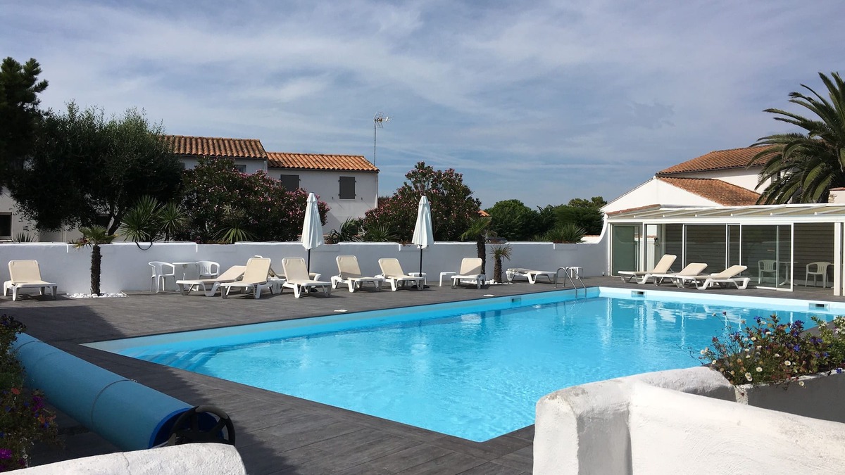 La Couarde-sur-Mer House | Rétaise * House in beautiful beachfront pool, heated pool