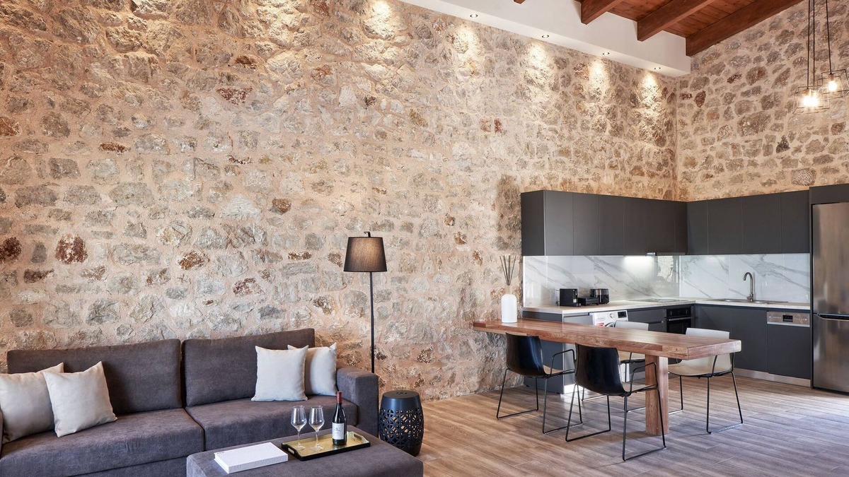 Magnesia Region Villa | R 1017 Jac’s 4 Bedroom Sea View Villa with Private Swimming Pool Garden View, House Wine and Fruit B