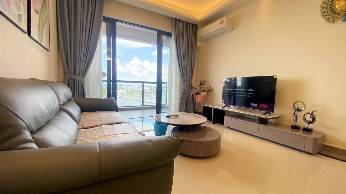 Central District Condo | R&F Seine Region Superior Homestay Nearby CIQ By Han Lin Sojourn