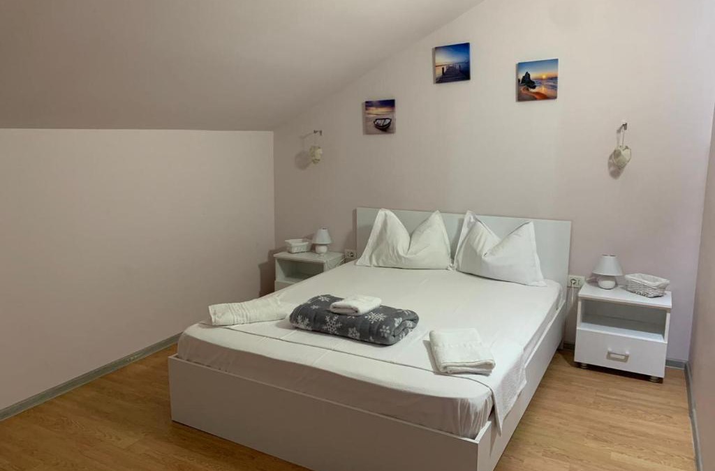 Eforie Sud Apartment | R i A N A 2