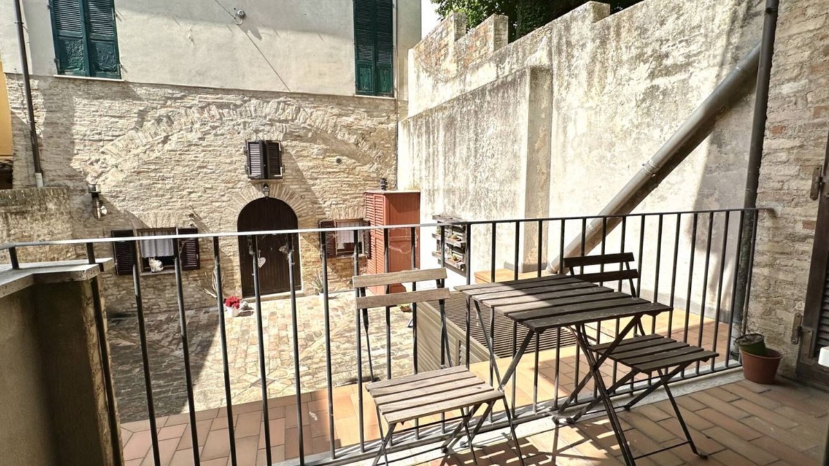 Recanati Old Town Apartment | R003 - Recanati, delightful three-room apartment in the center