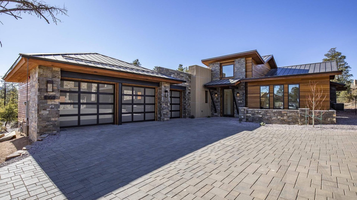 Payson Villa | R005 Villa 610 S. Valhalla
