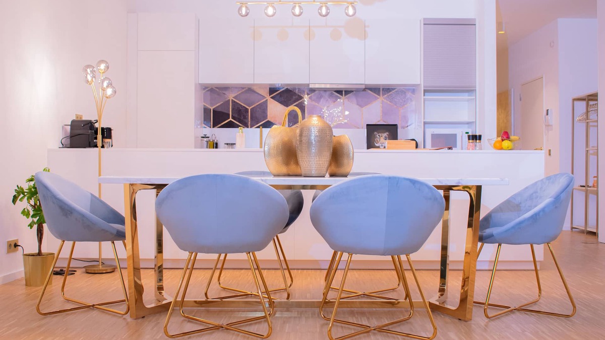 Saint-Josse-ten-Noode Apartment | R213 – Glamorous Urban Glam