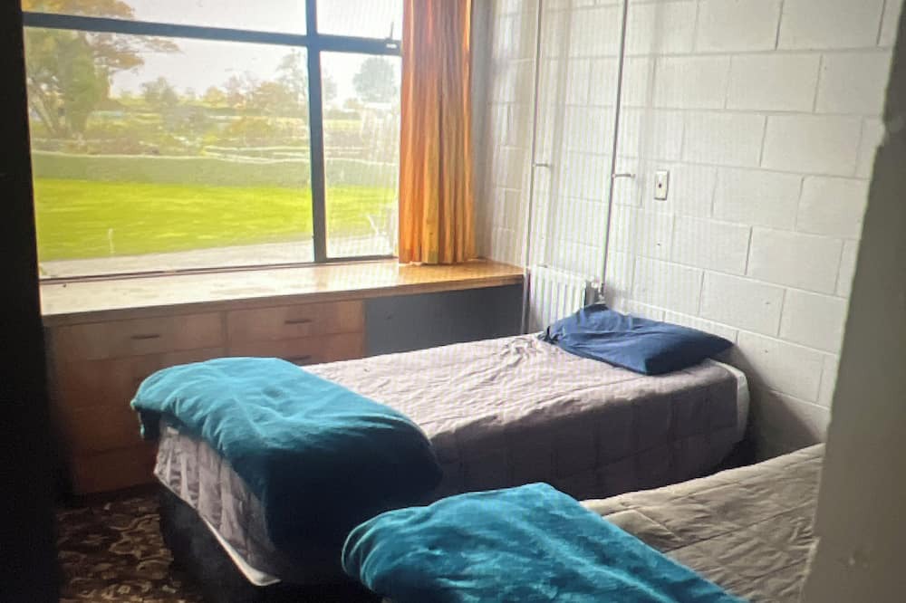 Temuka House | R2Quiet country setting close to ski fields, Levels Raceway and Fonterra factory