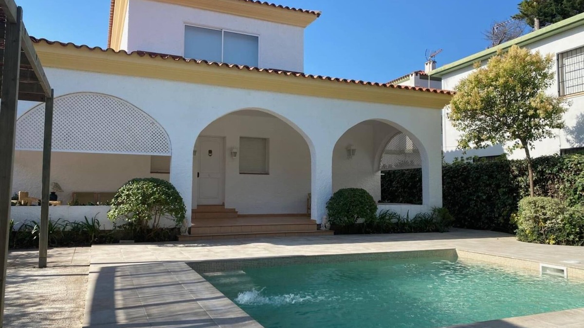 Comarruga Villa | R5 Casa Coma ruga con piscina y parking