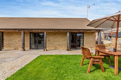 Chipping Norton House | Rabbit