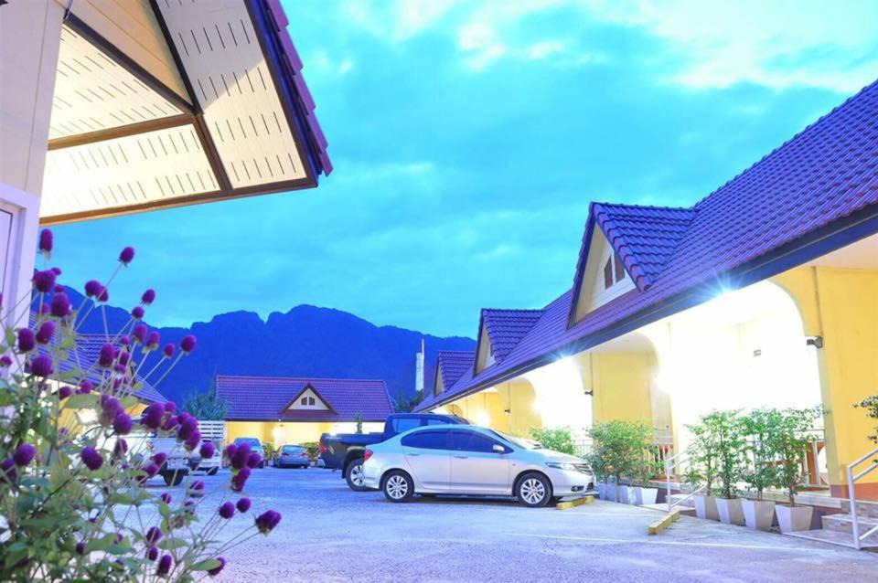 Thai Chang Hotel | Rachawadee House