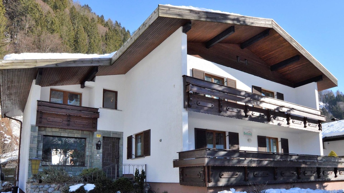 Bartholomaeberg House | Radiant Holiday Home in Gantschier with Terrace