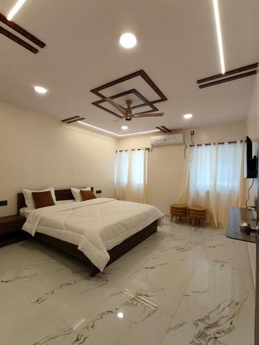 Panchgani Villa | Radiant villa