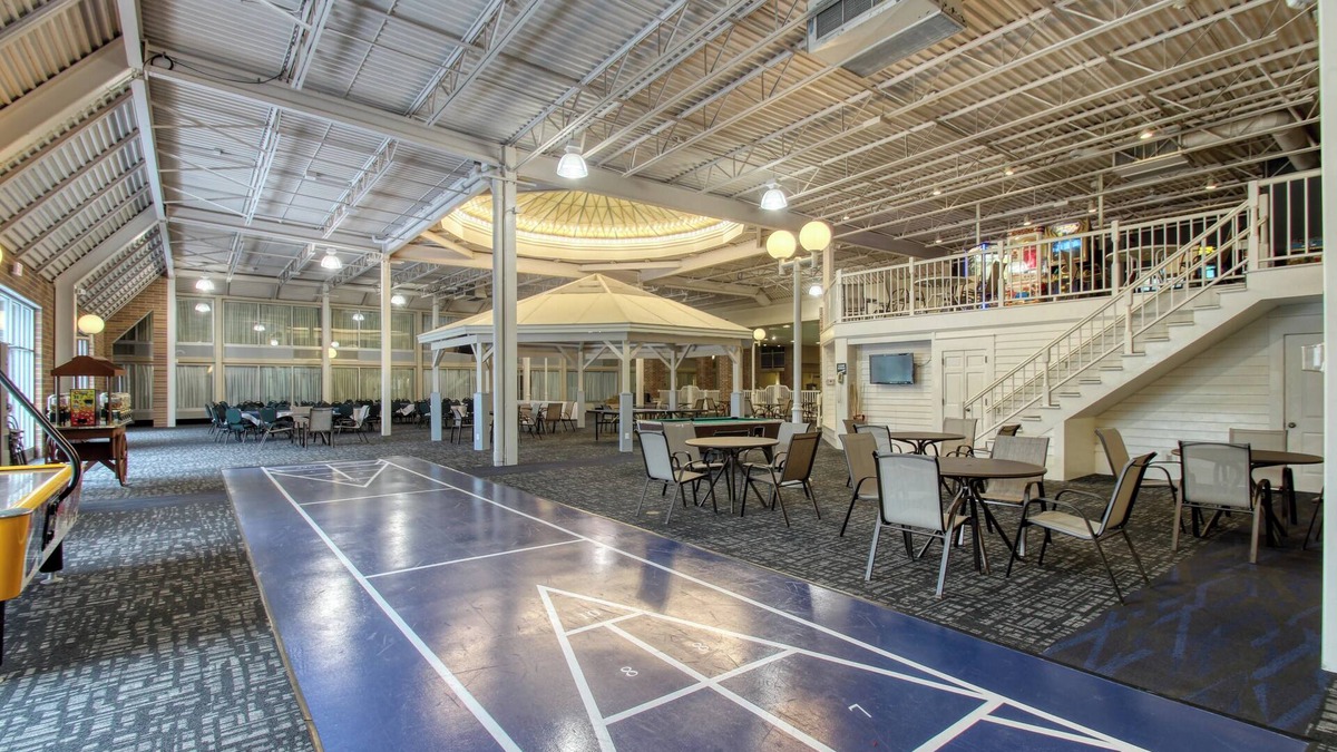 Fond du Lac Hotel | Radisson Hotel and Conference Center Fond du Lac