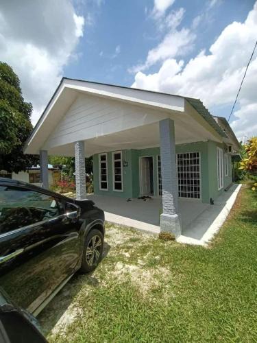 Kampong Pulau Kandis House | Rafi homestay chenderong balai