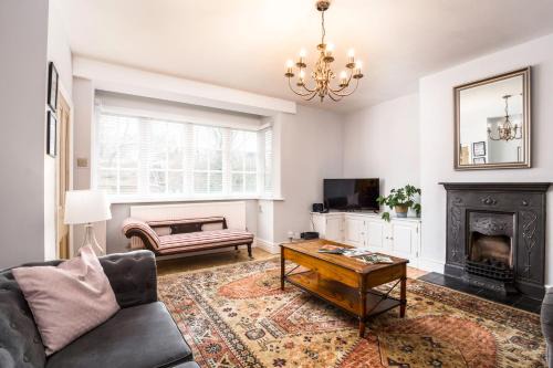 Port Sunlight House | Railway Cottage, Port Sunlight - Stanley-Stays