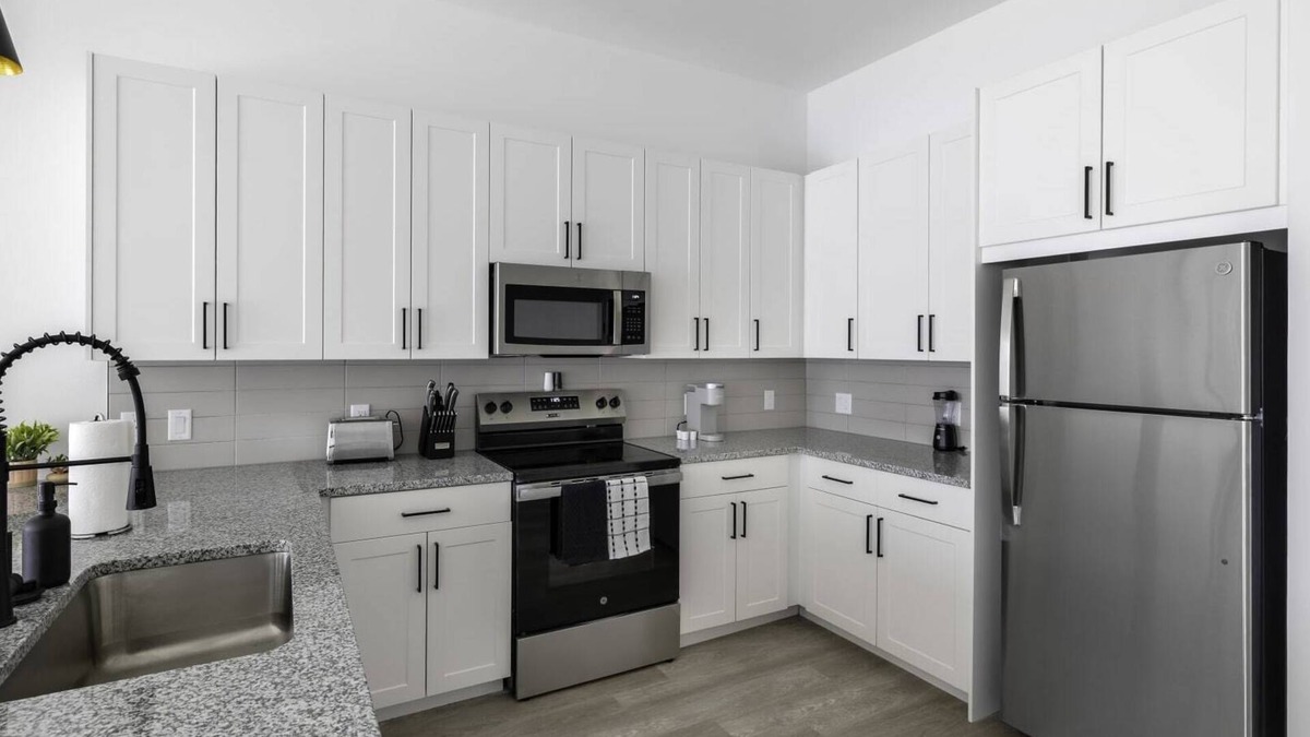 Denton Apartment | Railyard 1BD 17 - One Bedroom Apartment, Sleeps 2