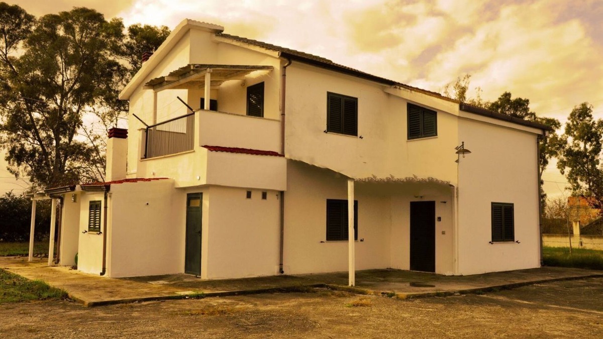 Marina di Pisticci House | Rainbow Houses – Red House Mare, Campagna e Relax