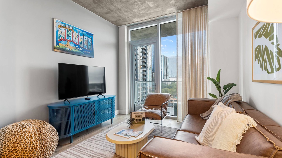 Travis Heights Condo | Rainey Street Lux High Rise Condo