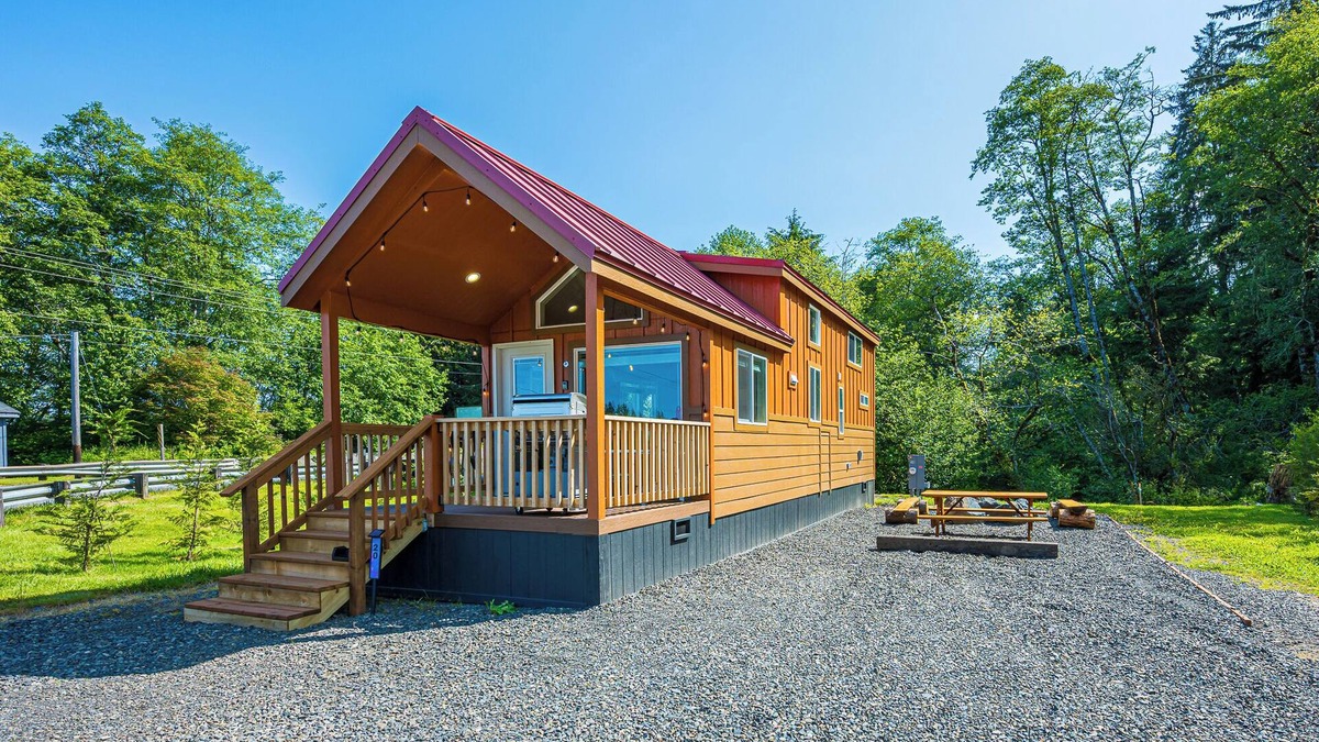 Forks Cabin | Rainforest Retreat Tiny Home #20 Fishing Cabin