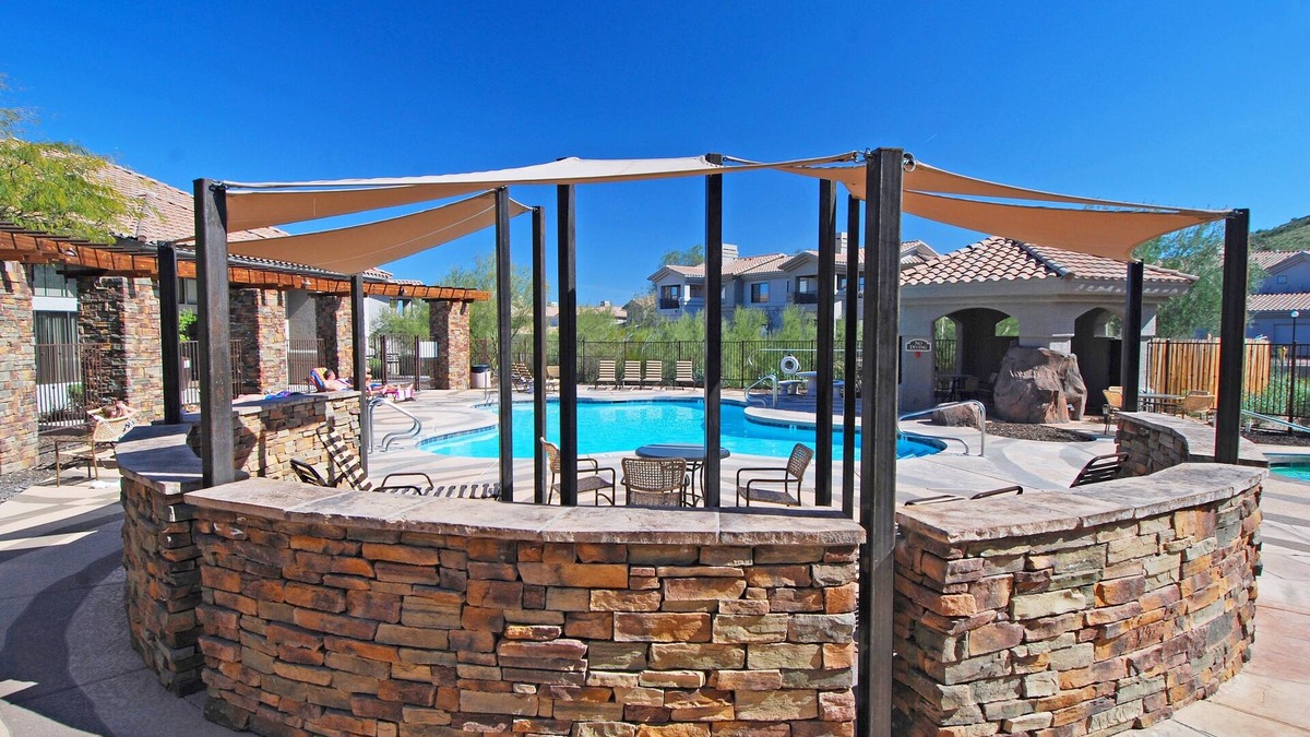 Ahwatukee Foothills Apartment | Raintree at Phoenix South Mountain Preserve