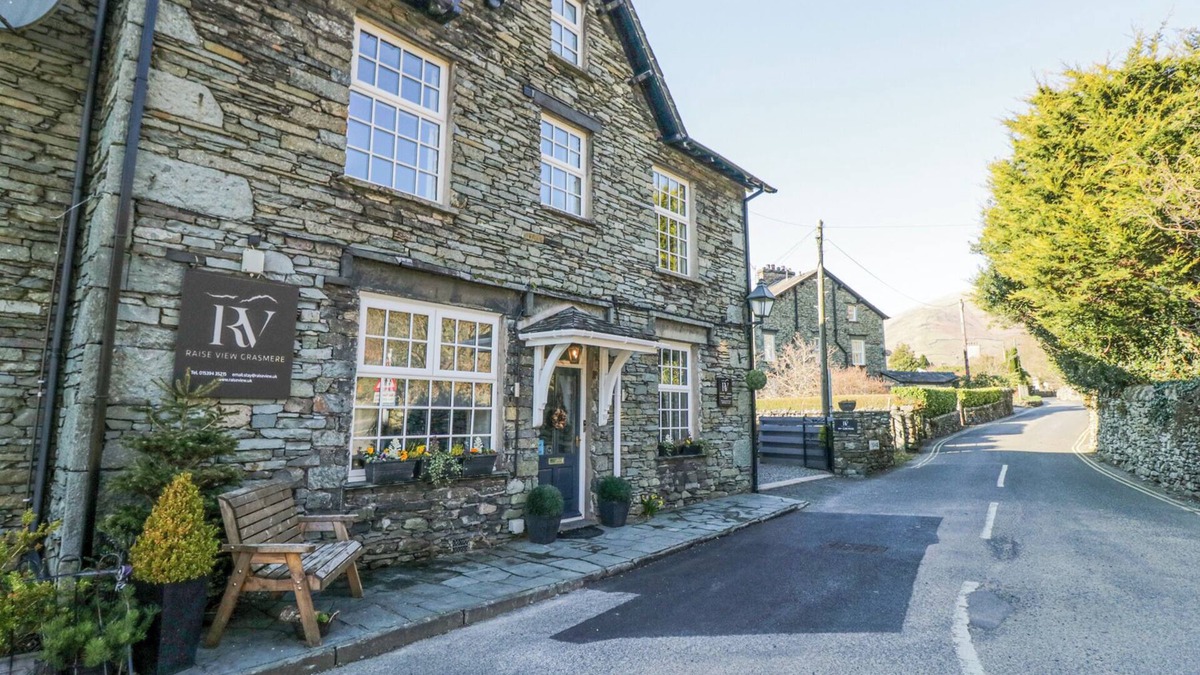 Grasmere Cottage | RAISE VIEW HOUSE, pet friendly, character holiday cottage in Grasmere