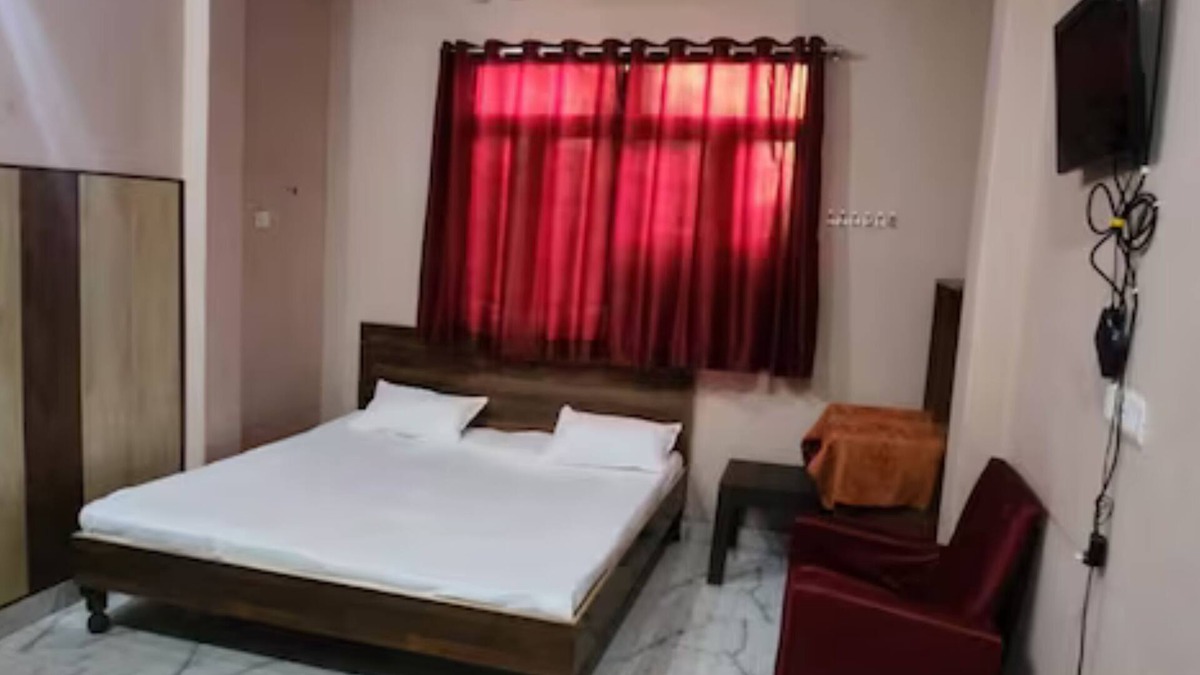 Sigra House | Raj Home Stay – Your Serene Getaway in the Heart of Varanasi