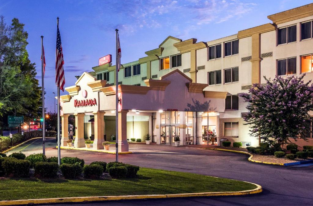 Crestline Heights Hotel | Ramada by Wyndham Birmingham Airport