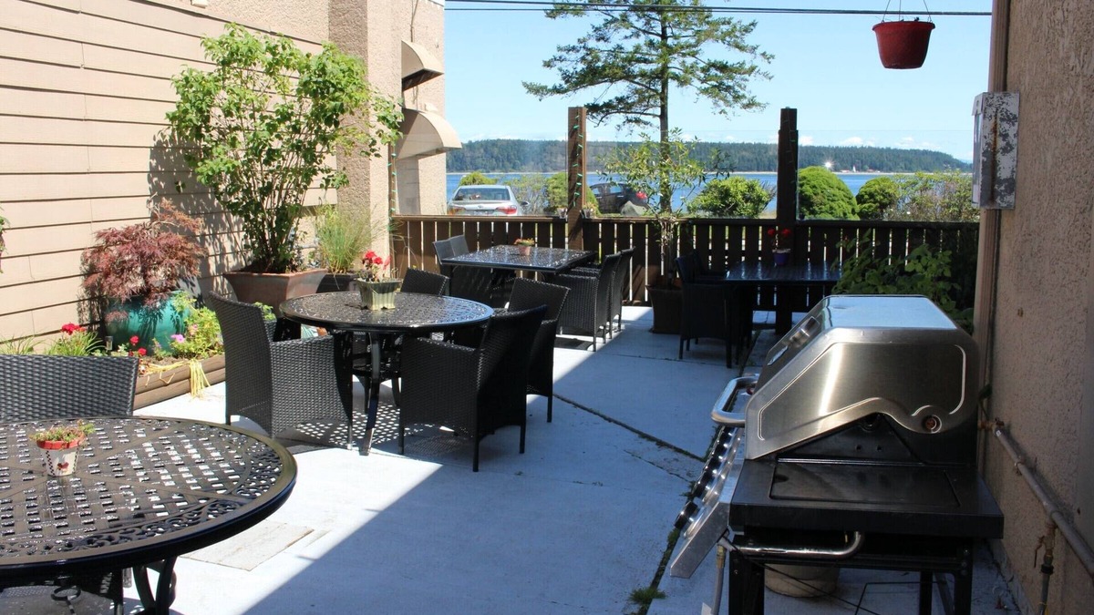 Campbell River Hotel | Ramada by Wyndham Campbell River