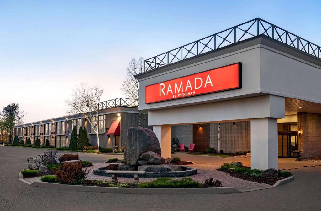 Cornwall Hotel | Ramada by Wyndham Cornwall