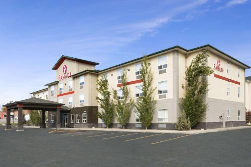 Edson Hotel | Ramada by Wyndham Edson