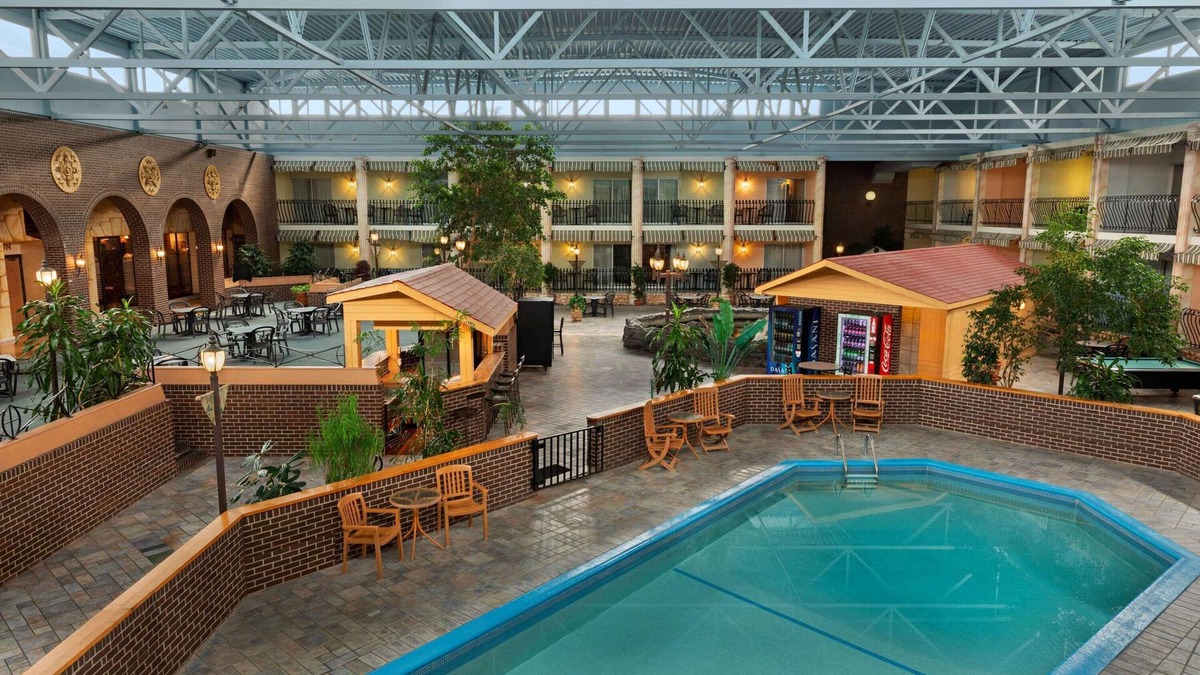 Fredericton Hotel | Ramada by Wyndham Fredericton