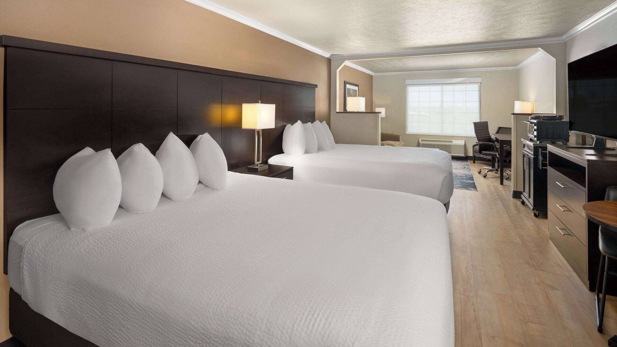 Moses Lake Hotel | Ramada by Wyndham Moses Lake
