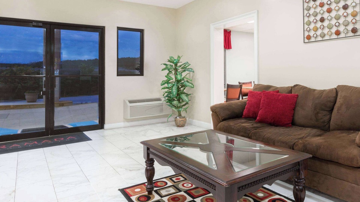 Pelham Hotel | Ramada by Wyndham Pelham