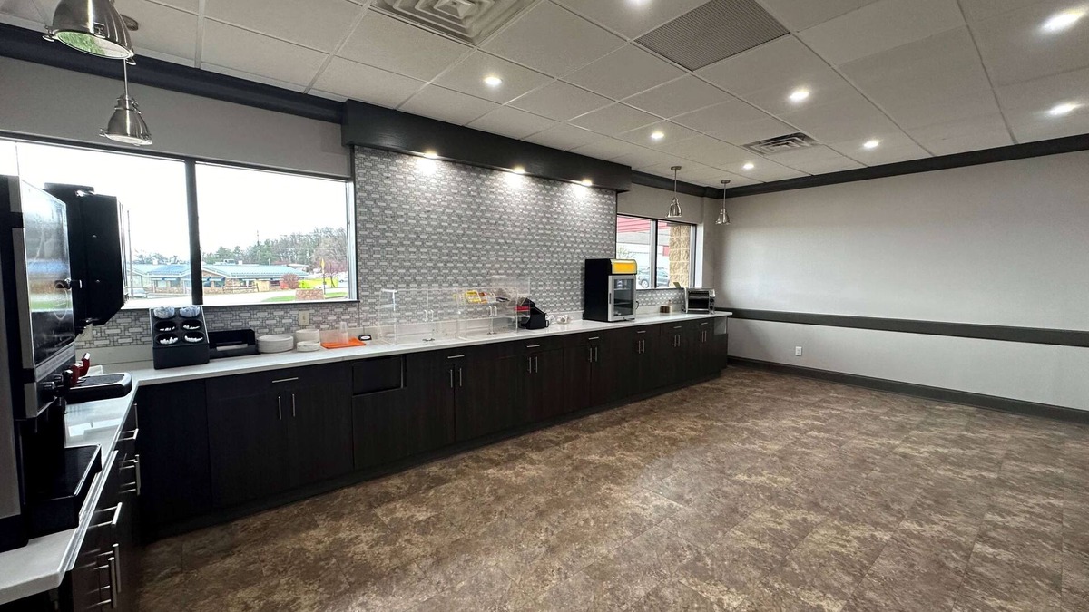 Waupaca Hotel | Ramada by Wyndham Waupaca