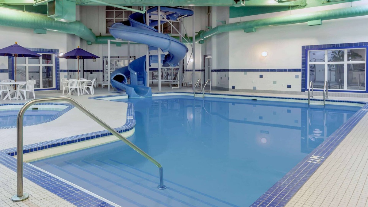 Weyburn Hotel | Ramada by Wyndham Weyburn