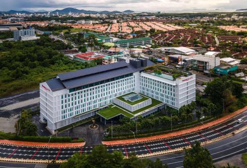Phuket Hotel | Ramada Plaza by Wyndham Chao Fah Phuket