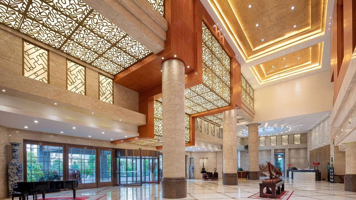 Dazu County Hotel | Ramada Plaza by Wyndham Chongqing West