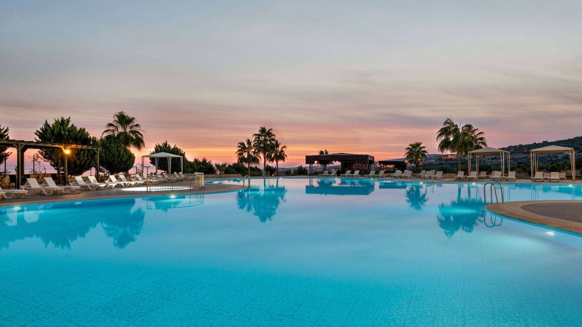 Artikli Hotel | Ramada Resort by Wyndham Kizkalesi
