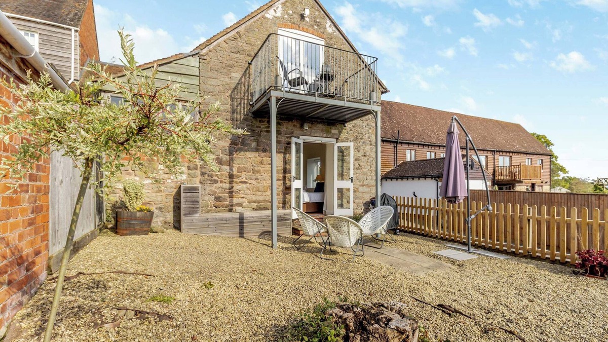 Hereford Cottage | Rambler's Hideaway - UK45414