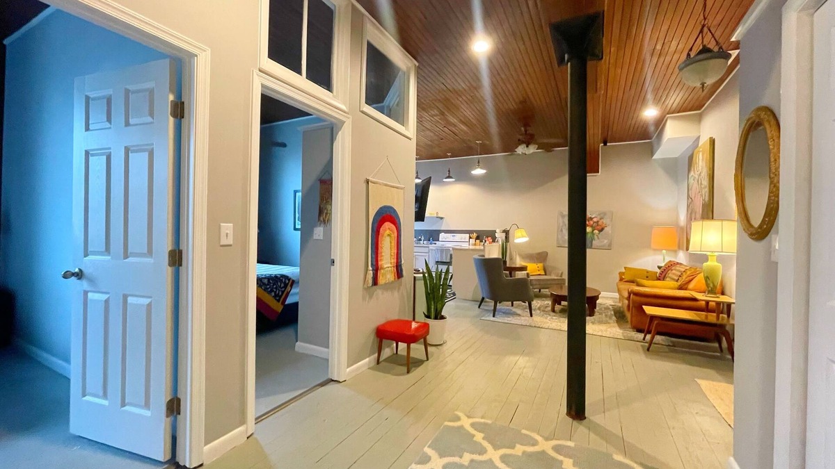 Canaan Valley Apartment | Rambling Rose A Boho 2 BR Apt in the ❤️ of Davis